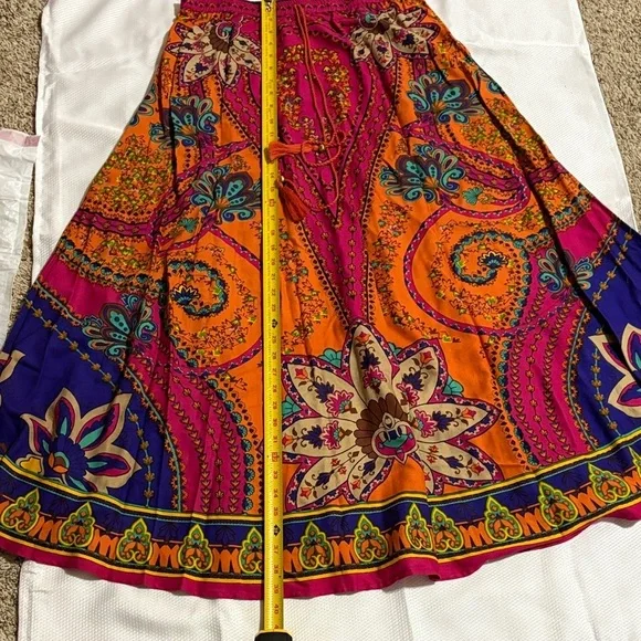 Vibrant Multicolor Bohemian Skirt - Picture 4 of 6